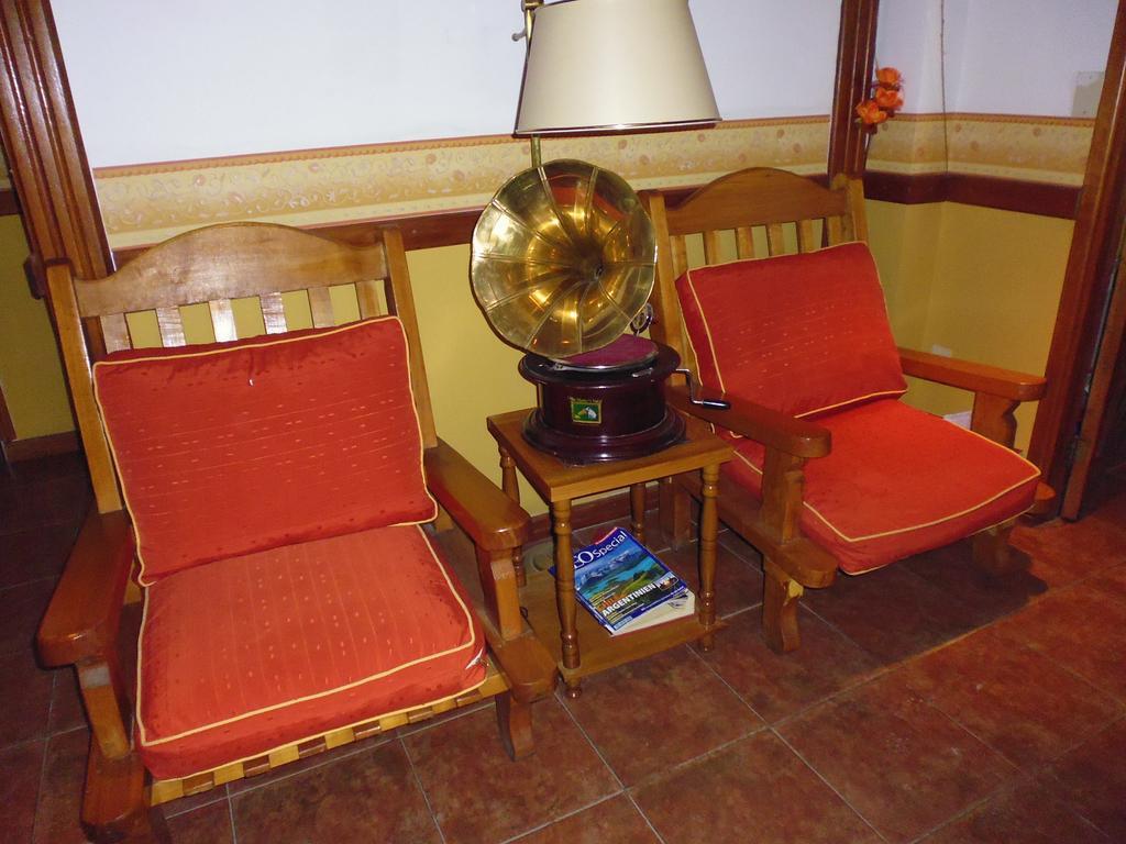 Posada Del Pinguino Ushuaia Buitenkant foto